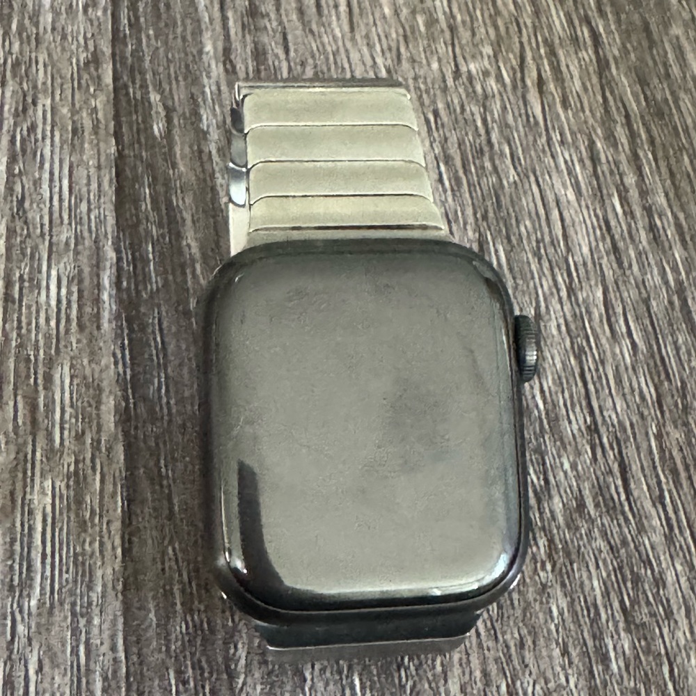 Apple Watch series 7, titanium 41 mm with link bracelet